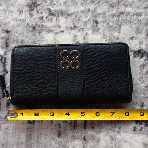 COACH leather zip around wallet - Picture 8 of 9